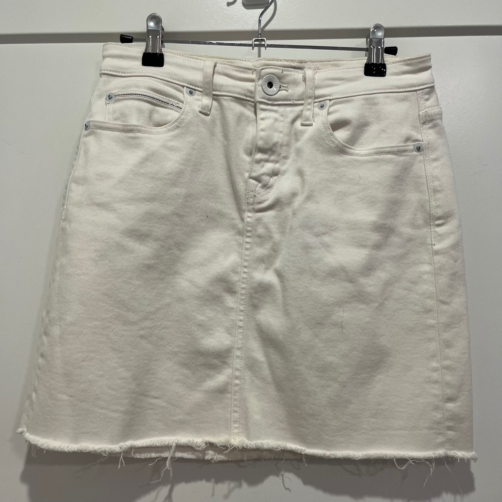 Vineyard Vines White Denim Mini Skirt Raw Hem Size 2 Preppy Summer Coastal